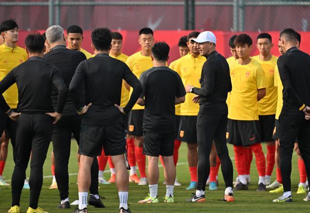 Crowns Sports-世预赛单场报名恢复23人 单场换人5人次保持不变