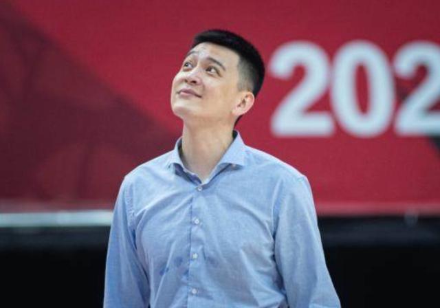 皇冠体育-杨鸣三年三冠却等来下课 半年前他似乎已有预料