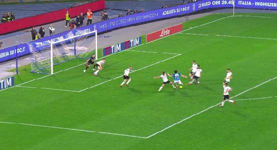 皇冠体育-【人物】C罗与贝斯特的结合体，K77的巴洛克美学