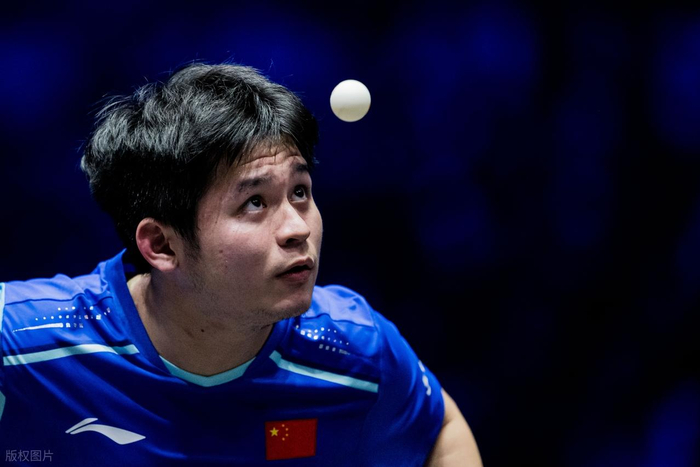Crowns Sports-世界第二却连输外战！林诗栋的断崖下滑：是肩伤还是技术天花板？|达科|达科·约奇克|张禹珍|迪米特里-奥恰洛夫|国乒_新浪体育_新浪新闻